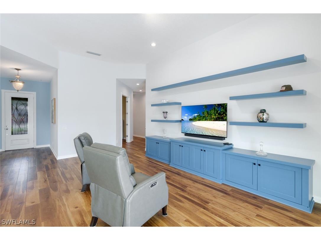 4322 Queen Elizabeth Way Naples FL 34119 226011415 image17