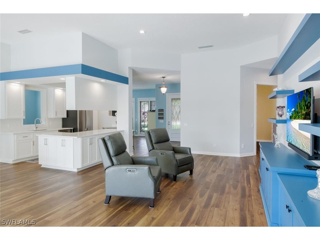 4322 Queen Elizabeth Way Naples FL 34119 226011415 image18