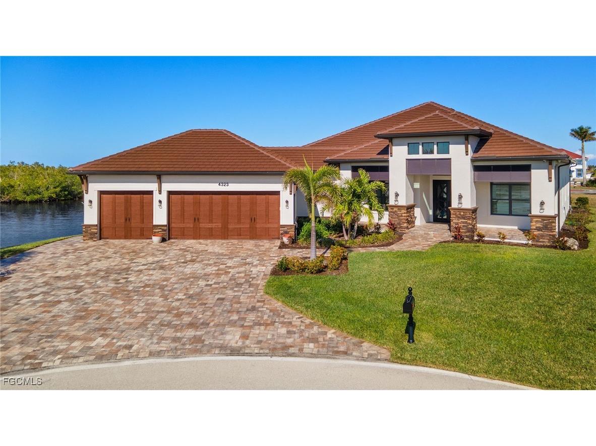 4323 Kismet Parkway W Cape Coral FL 33993 2025025582 image1