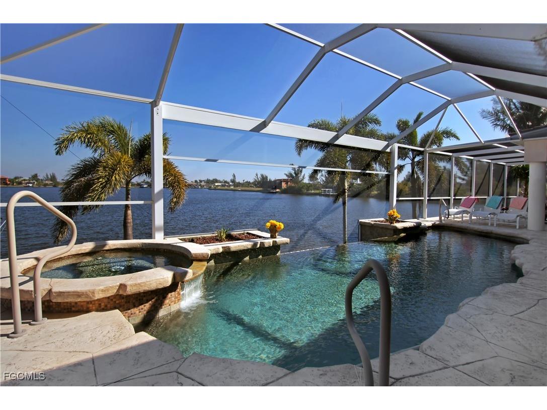 4323 NW 24th Terrace Cape Coral FL 33993 2025009825 image1