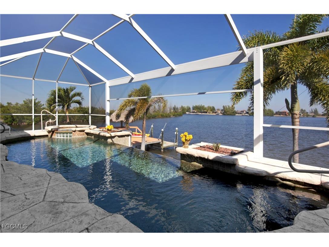 4323 NW 24th Terrace Cape Coral FL 33993 2025009825 image2