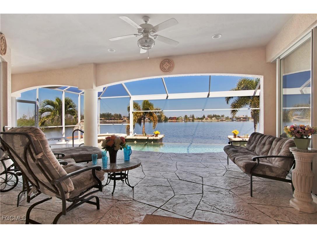 4323 NW 24th Terrace Cape Coral FL 33993 2025009825 image3