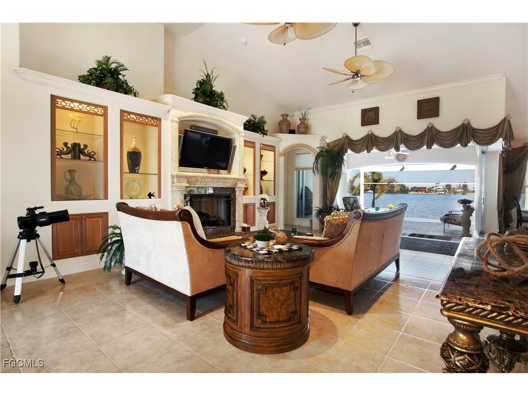 4323 NW 24th Terrace Cape Coral FL 33993 2025009825 image6