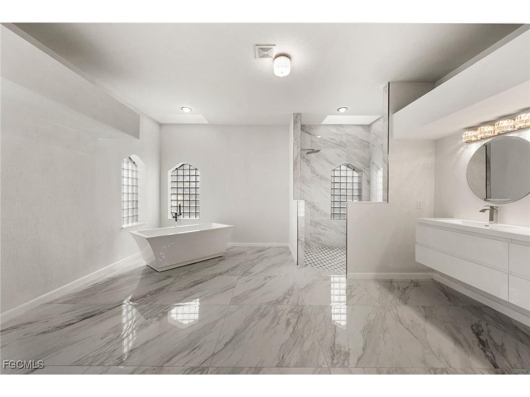 4323 Rock Creek Drive Port Charlotte FL 33948 2025012484 image13