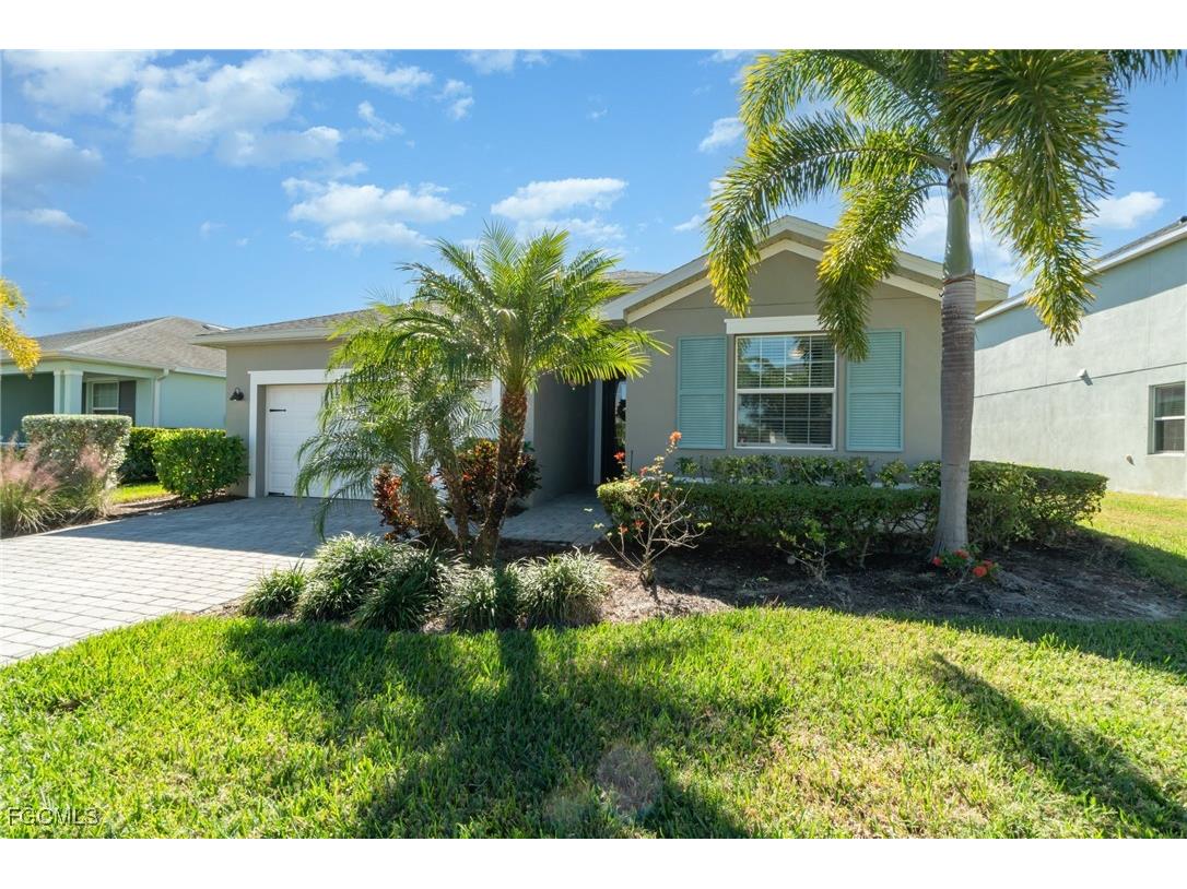 43249 Treadway Drive Punta Gorda FL 33982 2025019433 image2