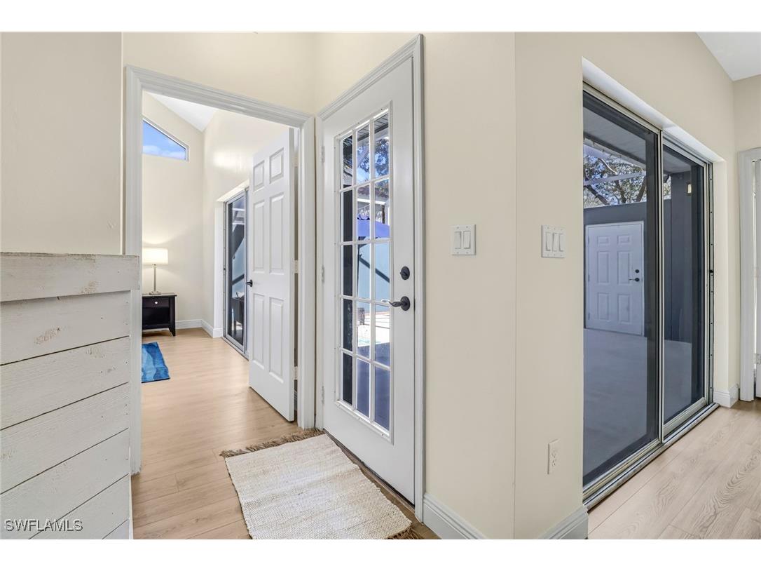 4325 Covey Circle #10B Naples FL 34109 225073647 image3