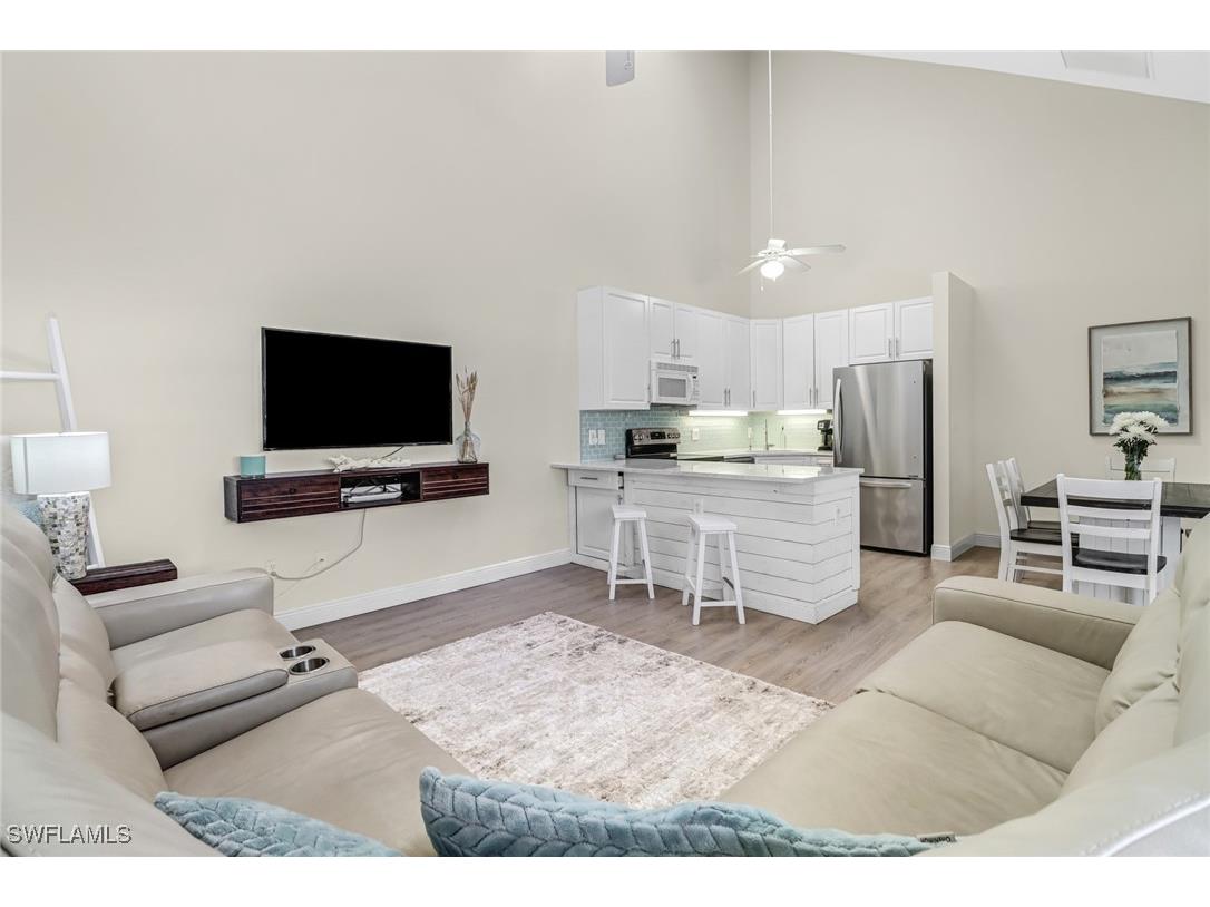 4325 Covey Circle #10B Naples FL 34109 225073647 image5