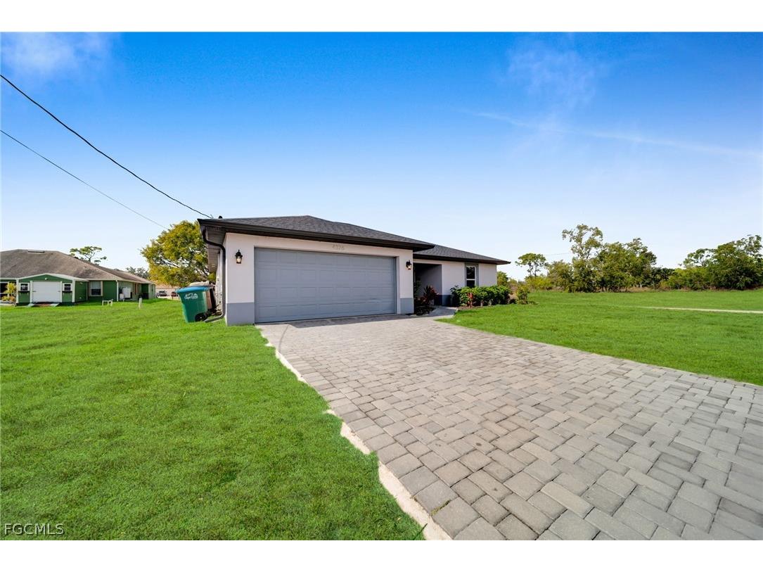 4326 NE 24th Place Cape Coral FL 33909 2026009833 image2