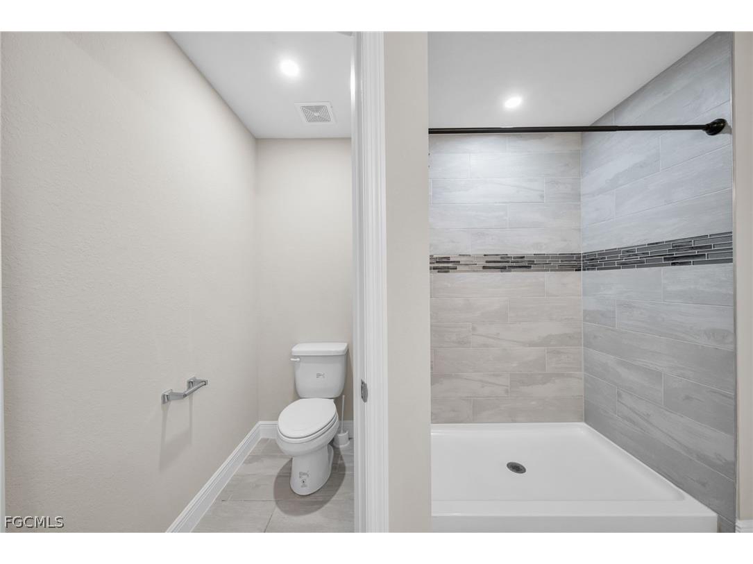 4326 NE 24th Place Cape Coral FL 33909 2026009833 image21