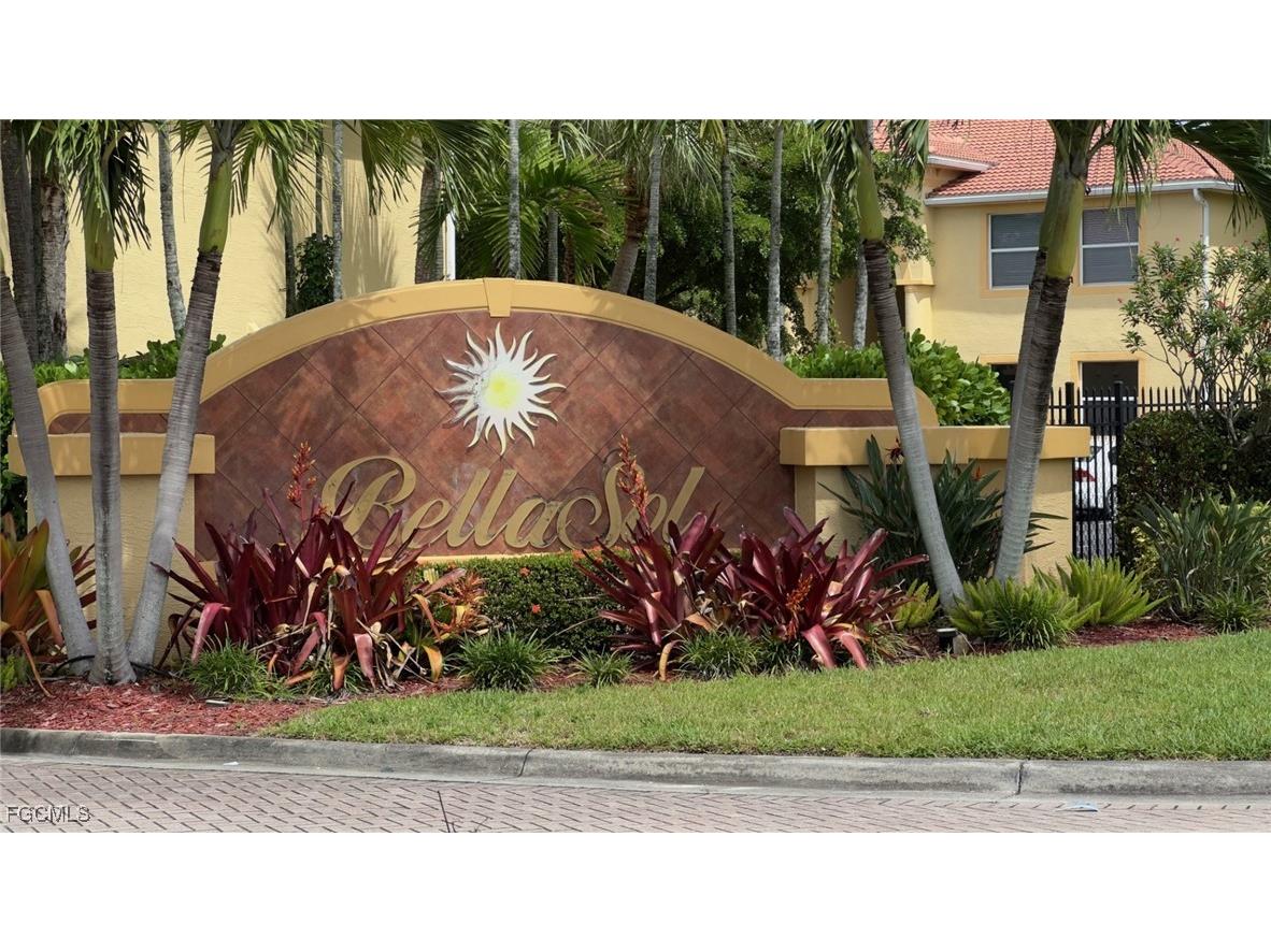 4327 Bellasol Circle #2721 Fort Myers FL 33916 2025009324 image1