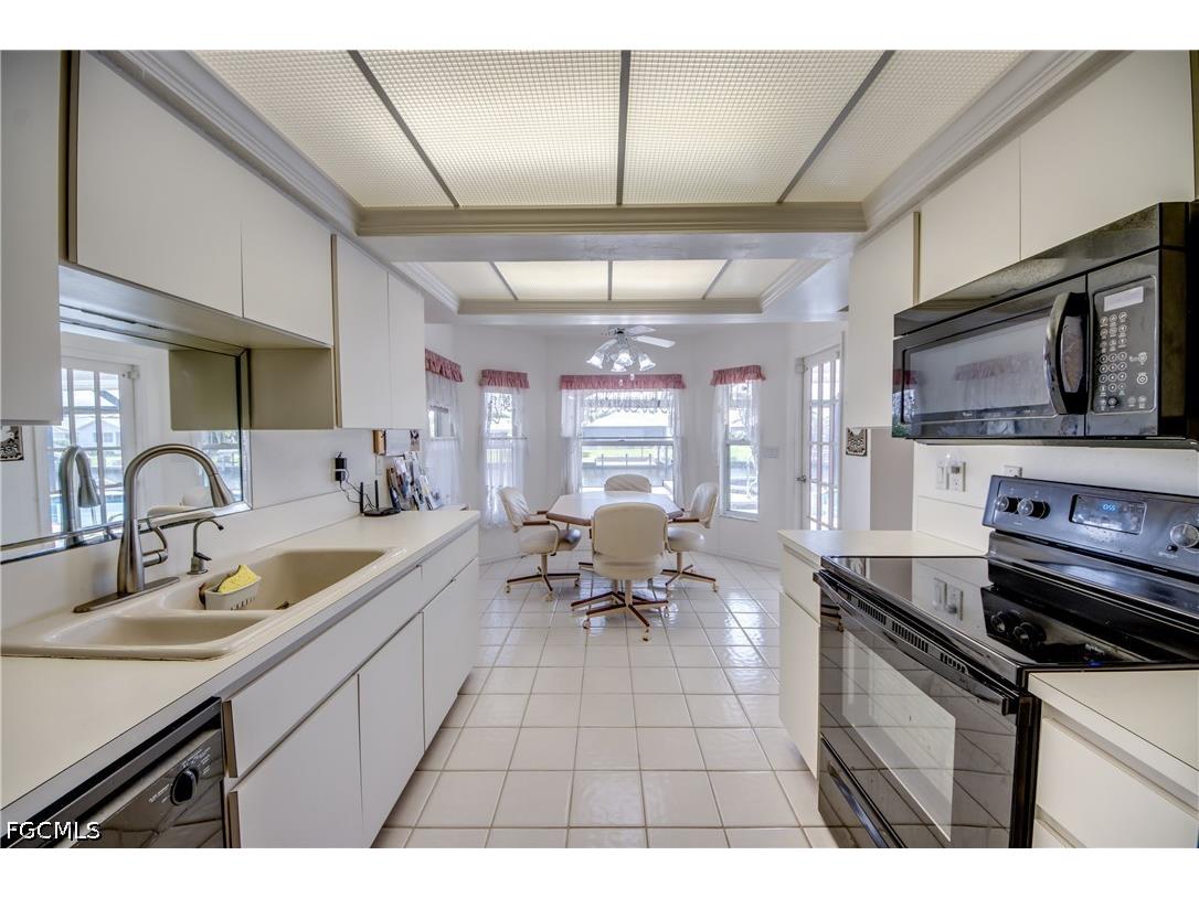 4327 SW 2nd Avenue Cape Coral FL 33914 2026020664 image13