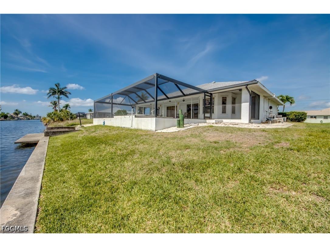 4327 SW 2nd Avenue Cape Coral FL 33914 2026020664 image2