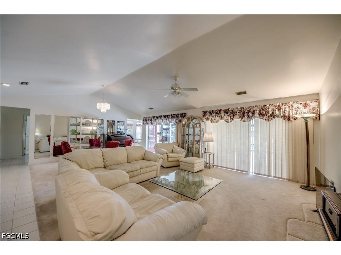 4327 SW 2nd Avenue Cape Coral FL 33914 2026020664 image7