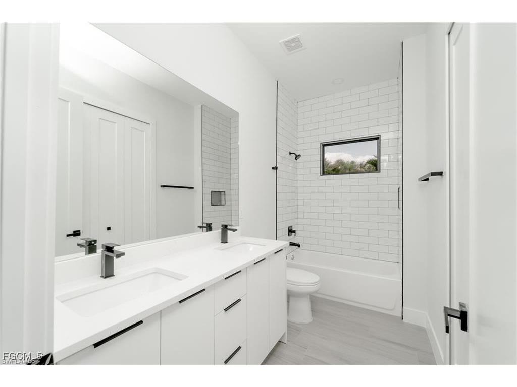 4328 NW 27th Lane Cape Coral FL 33993 2025012590 image10