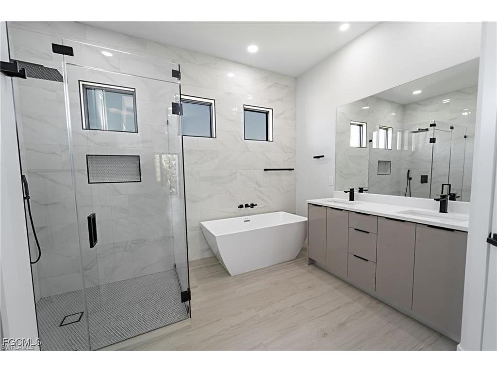 4328 NW 27th Lane Cape Coral FL 33993 2025012590 image11