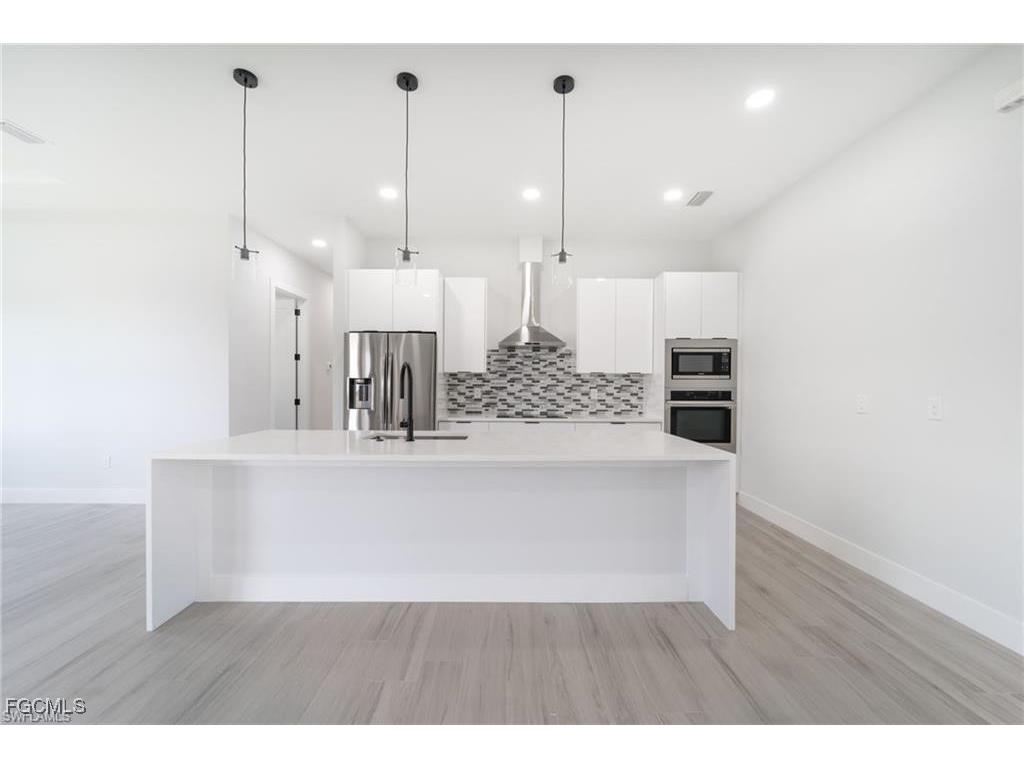 4328 NW 27th Lane Cape Coral FL 33993 2025012590 image5