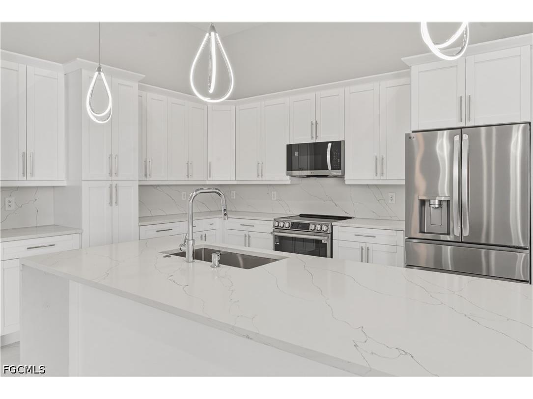 4328 NW 32nd Lane Cape Coral FL 33993 2026022281 image5