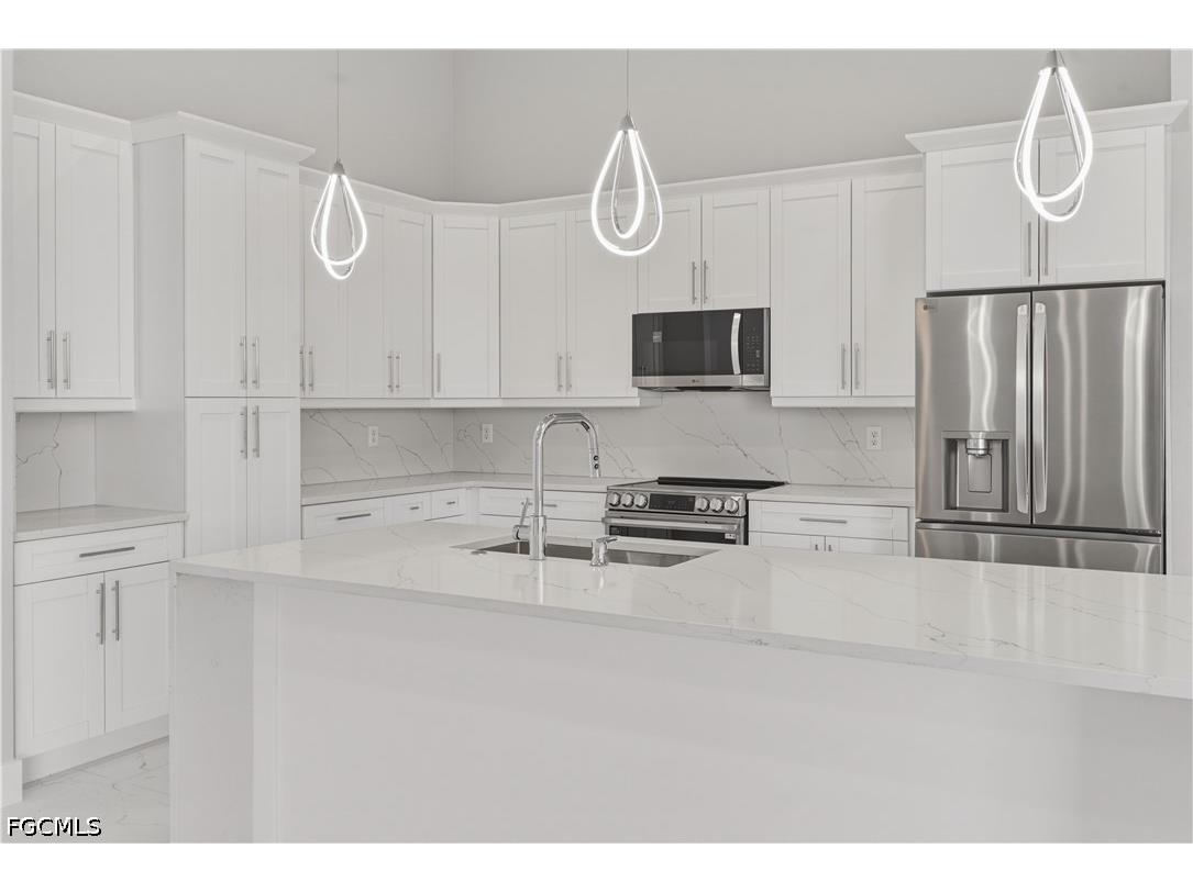 4328 NW 32nd Lane Cape Coral FL 33993 2026022281 image6