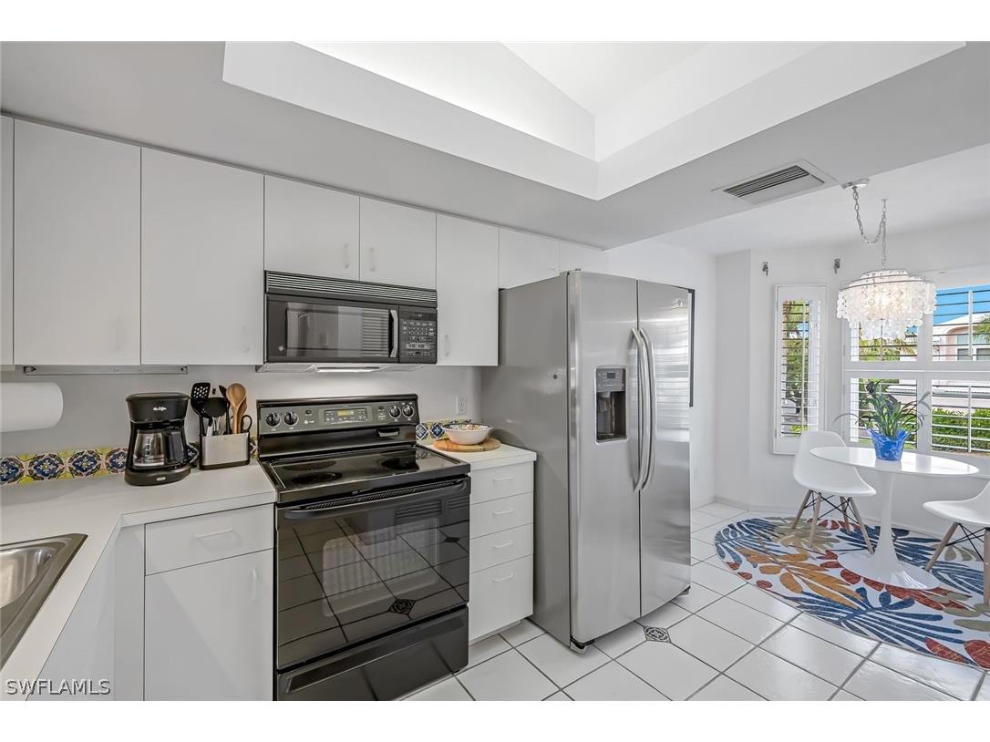 433 2nd Street S #B-202 Naples FL 34102 226006846 image17