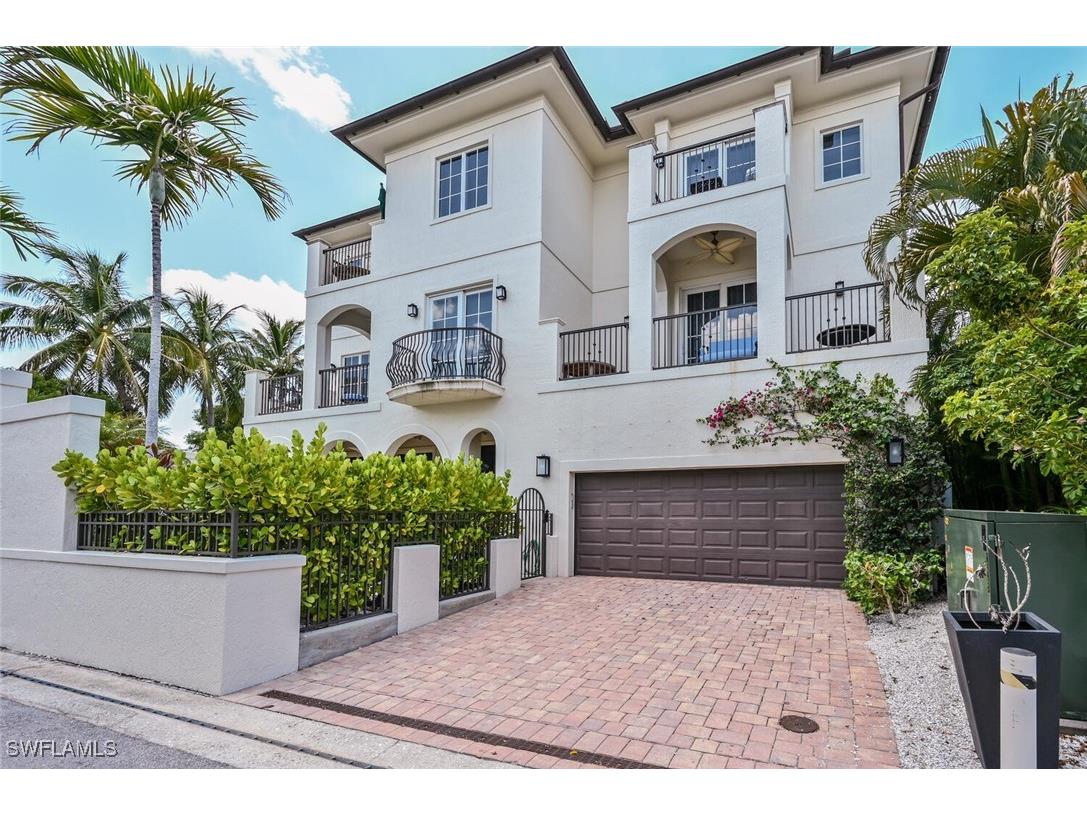 433 5th Street S Naples FL 34102 225084507 image1