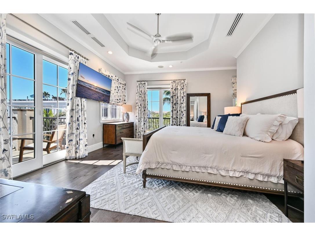 433 5th Street S Naples FL 34102 225084507 image25