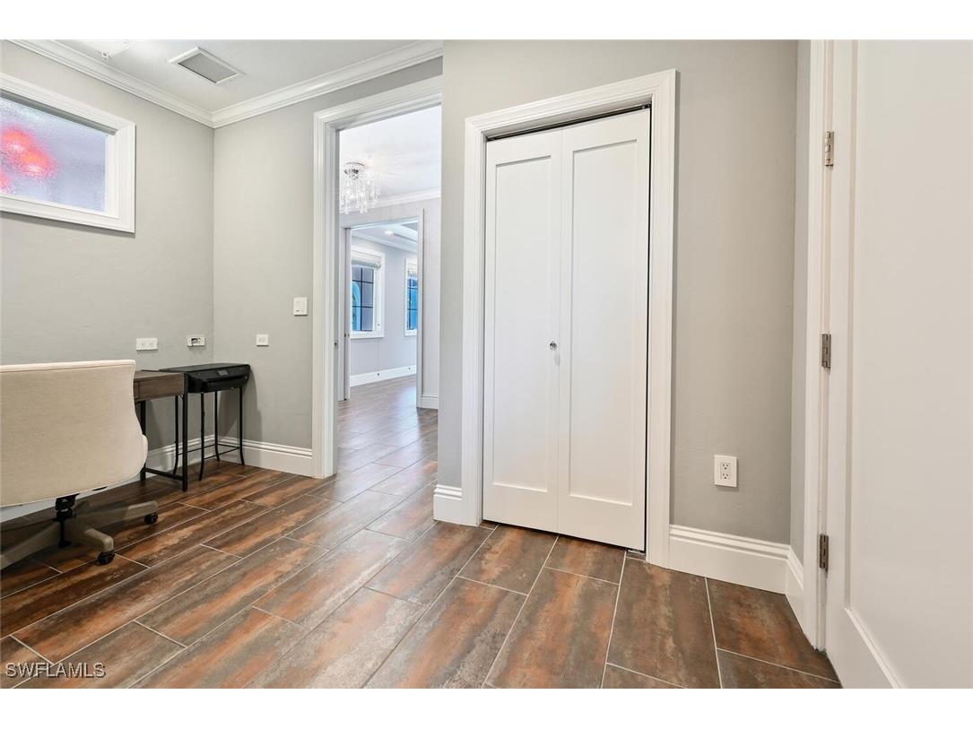 433 5th Street S Naples FL 34102 225084507 image4