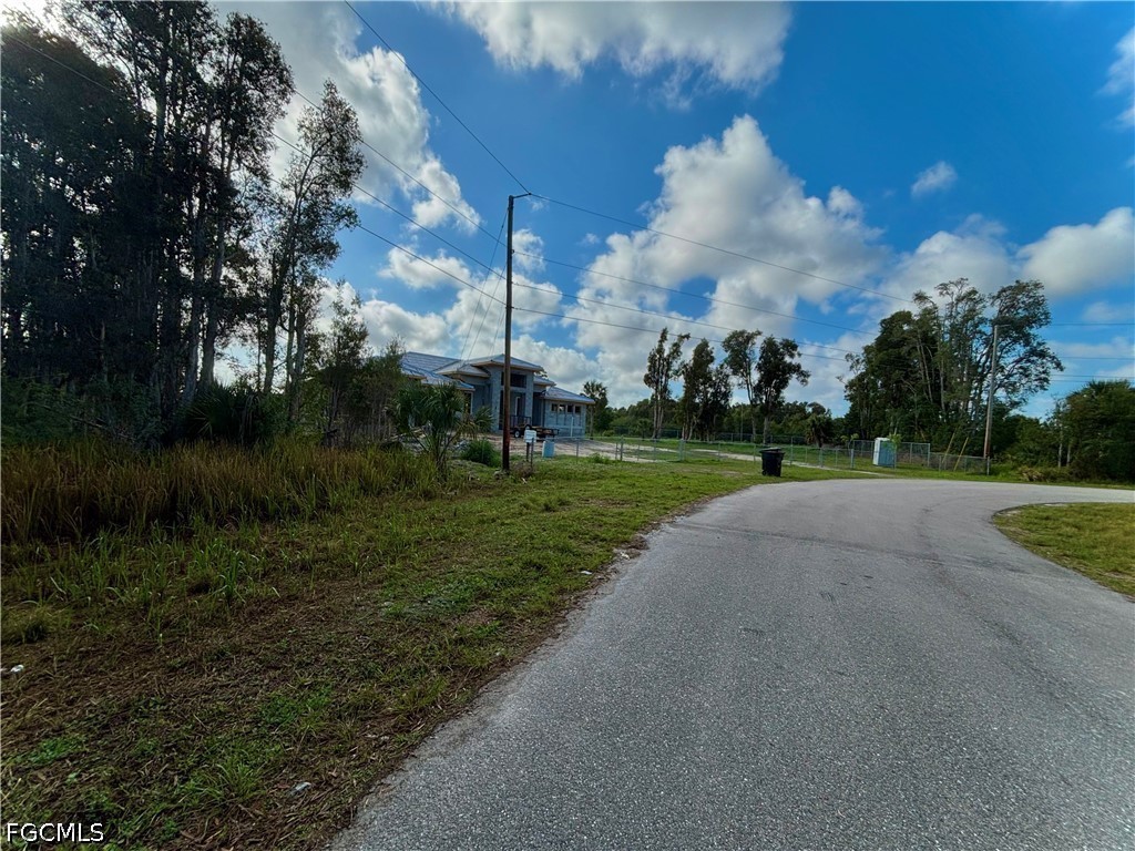 433 Paulcrest Avenue Lehigh Acres FL 33974 2026015125 image2