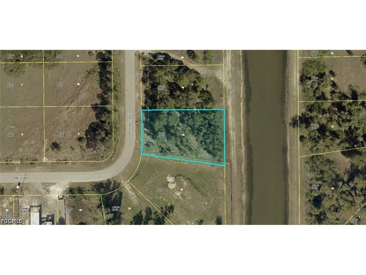 433 Paulcrest Avenue Lehigh Acres FL 33974 2026015125 image3