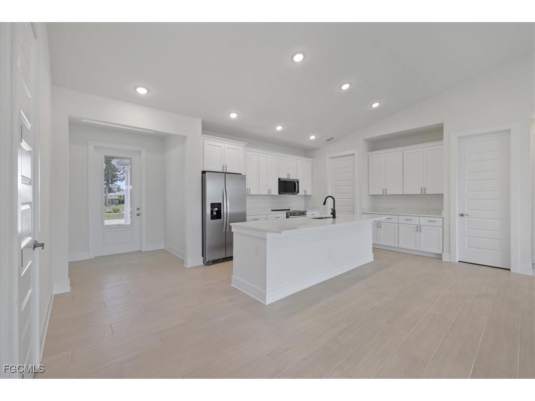 433 SW 21st Street Cape Coral FL 33991 2026001689 image21