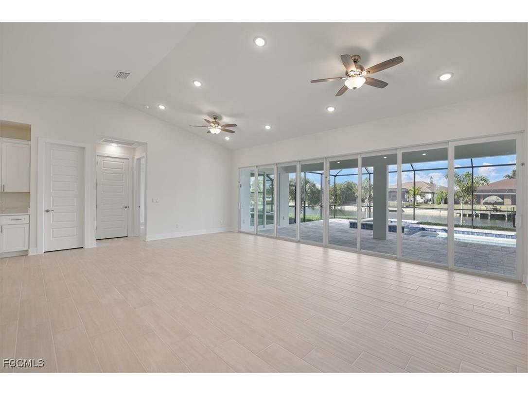 433 SW 21st Street Cape Coral FL 33991 2026001689 image23