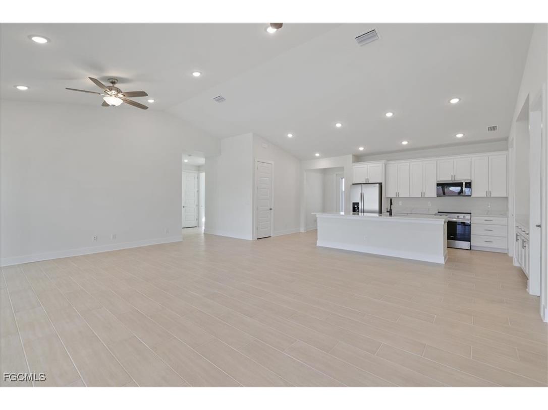 433 SW 21st Street Cape Coral FL 33991 2026001689 image25