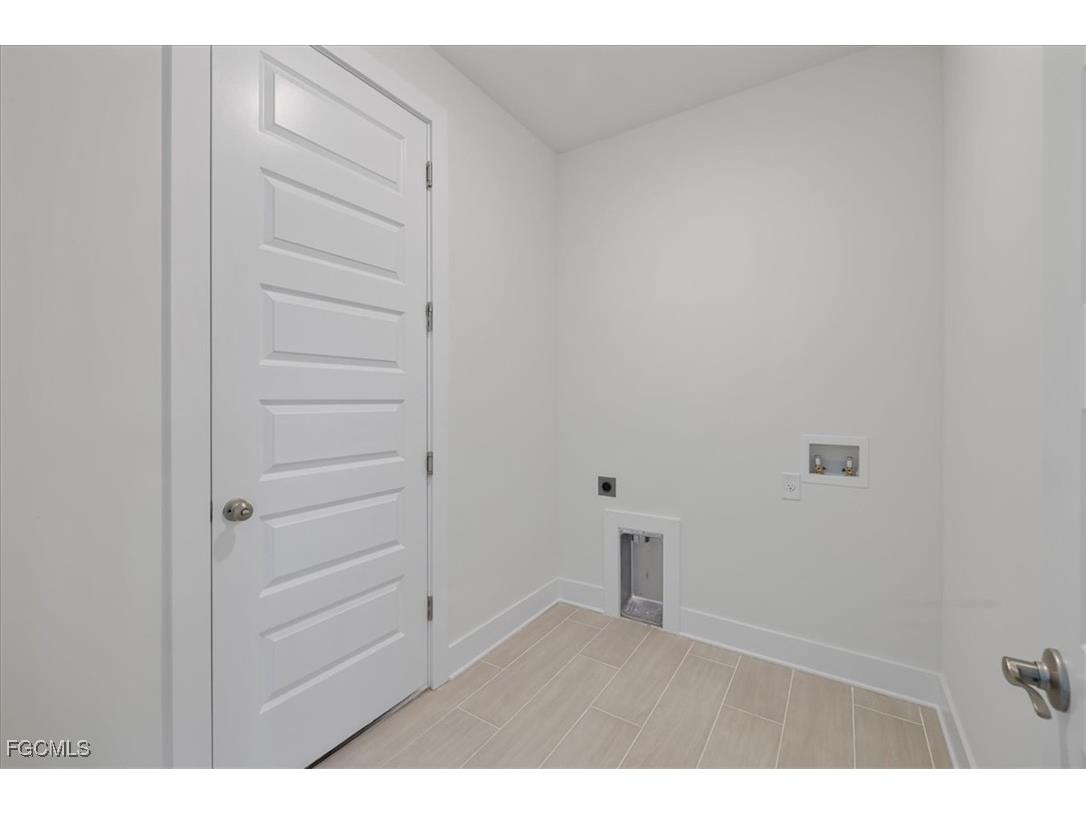 433 SW 21st Street Cape Coral FL 33991 2026001689 image31