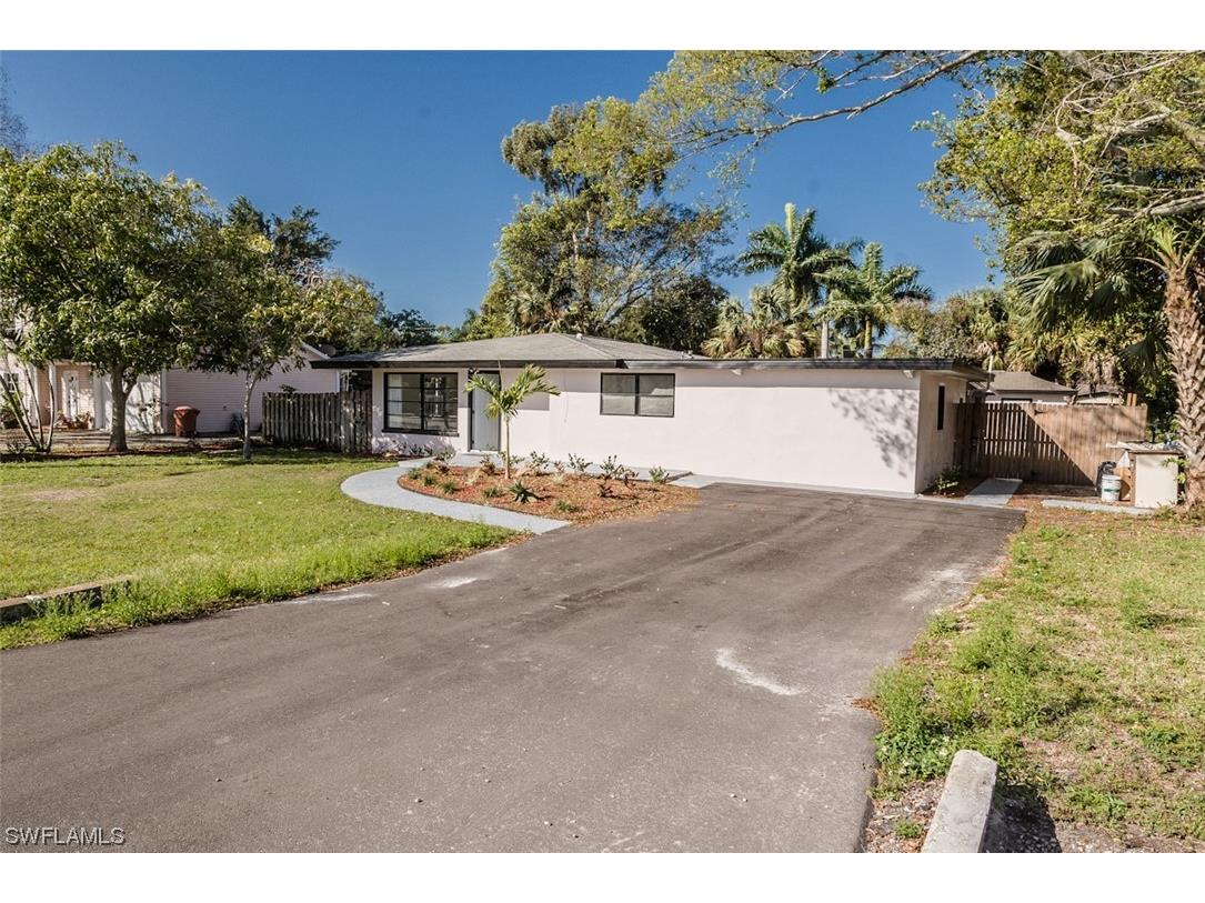 4330 Deleon Street Fort Myers FL 33901 224016033 image1