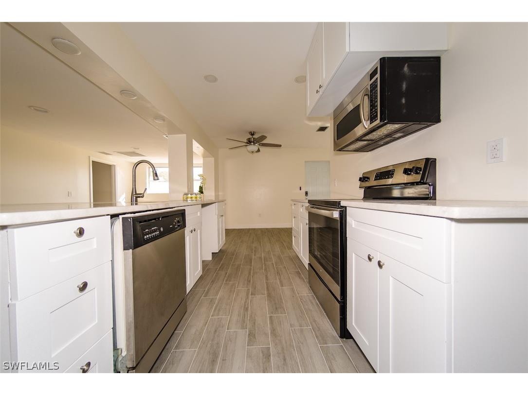 4330 Deleon Street Fort Myers FL 33901 226007023 image17