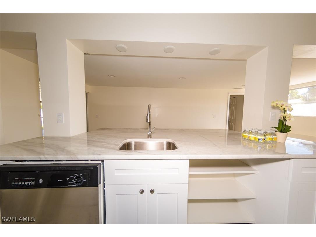 4330 Deleon Street Fort Myers FL 33901 226007023 image18