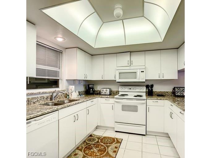 4331 Bay Beach Lane #152 Fort Myers Beach FL 33931 2025021031 image2