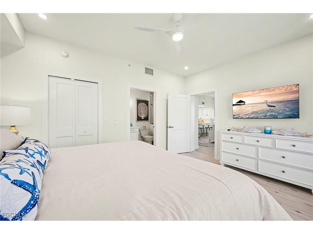 4331 Bay Beach Lane #651 Fort Myers Beach FL 33931 2025025531 image18