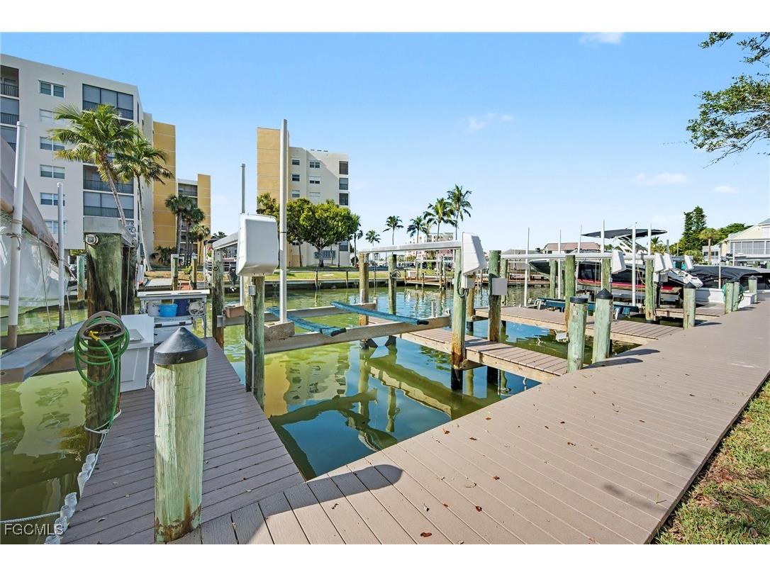 4331 Bay Beach Lane #651 Fort Myers Beach FL 33931 2025025531 image38
