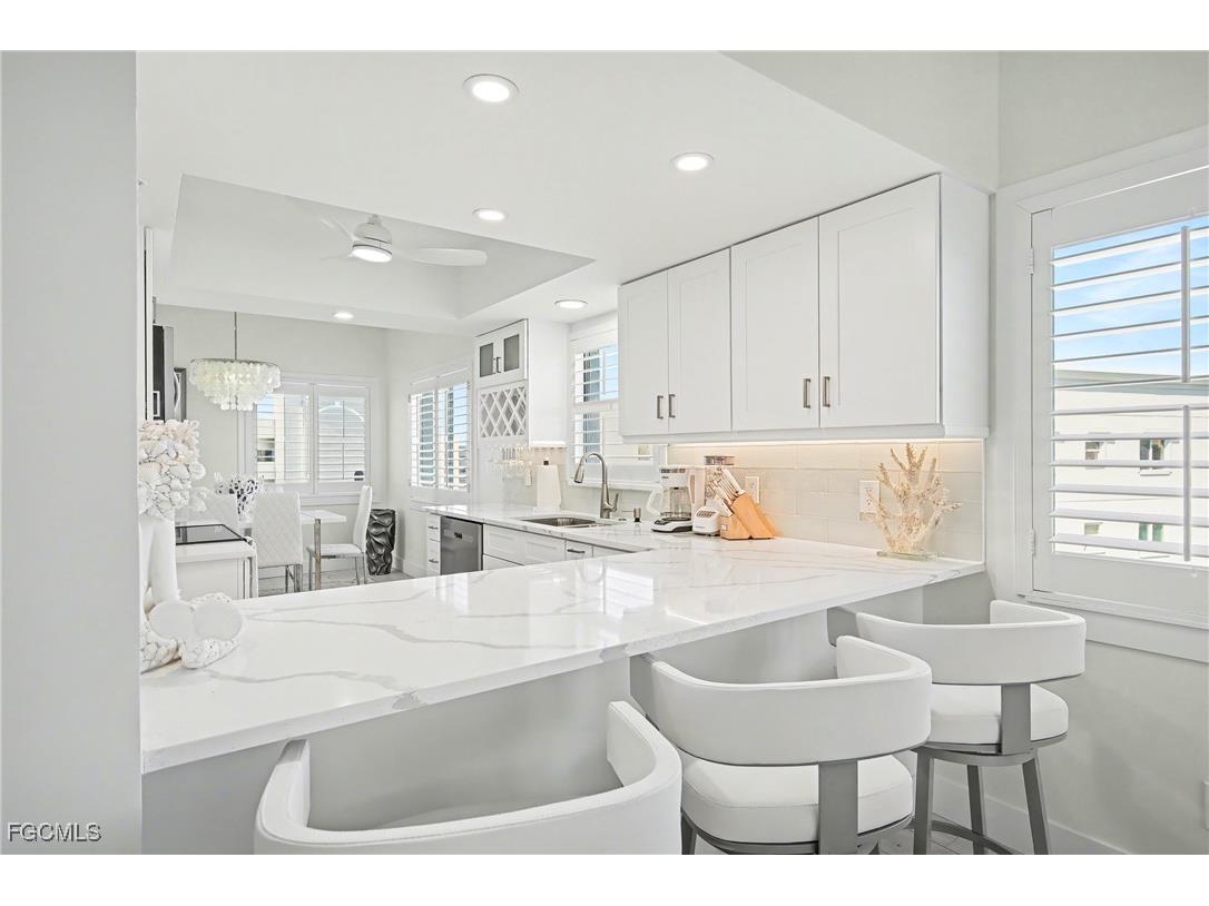 4331 Bay Beach Lane #651 Fort Myers Beach FL 33931 2025025531 image9