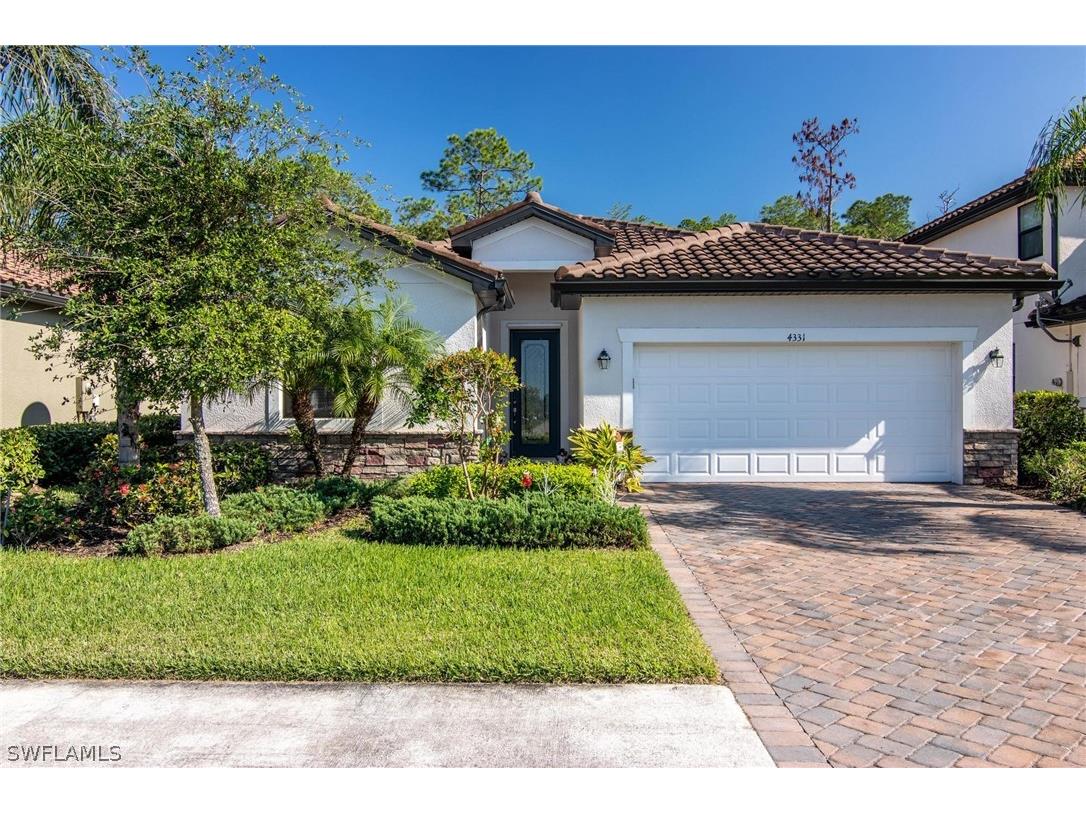 4331 Raffia Palm Circle Naples FL 34119 222088208 image1