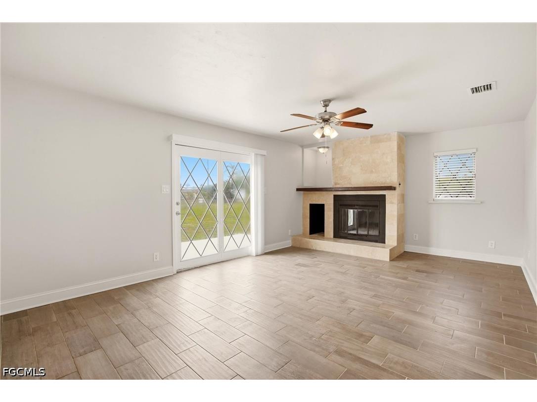 4331 Tufts Avenue Fort Myers FL 33901 2026025120 image3