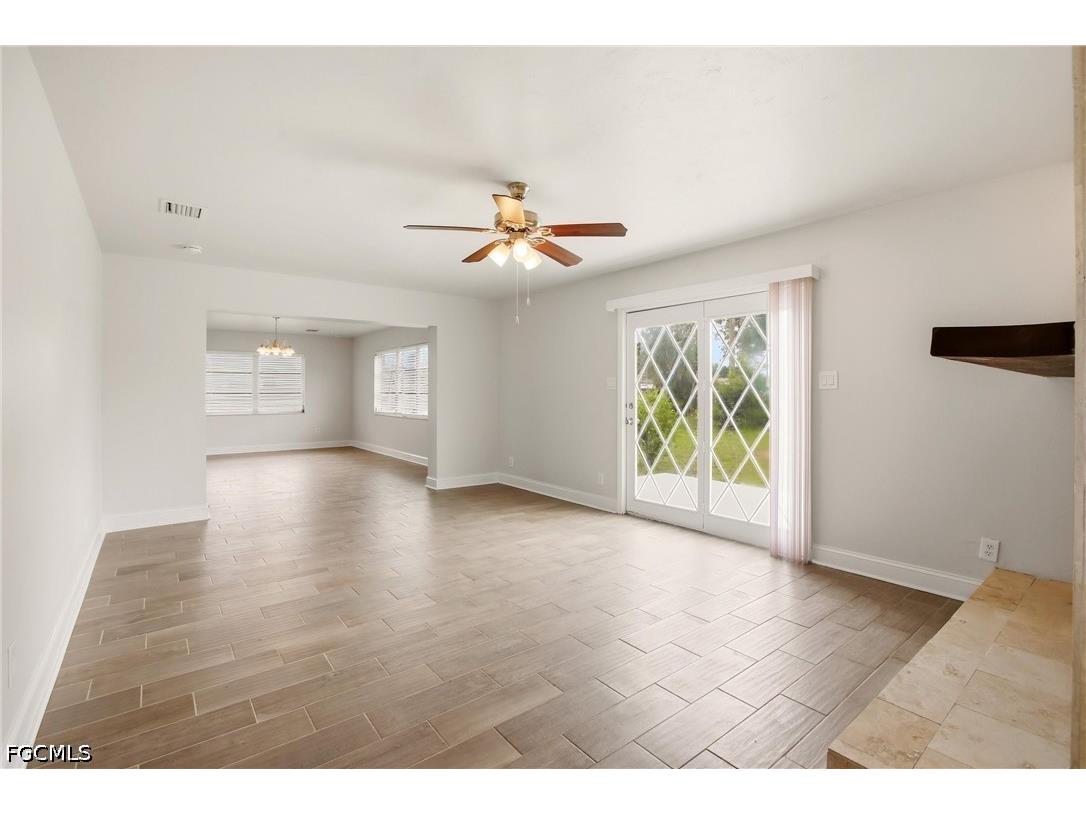 4331 Tufts Avenue Fort Myers FL 33901 2026025120 image4