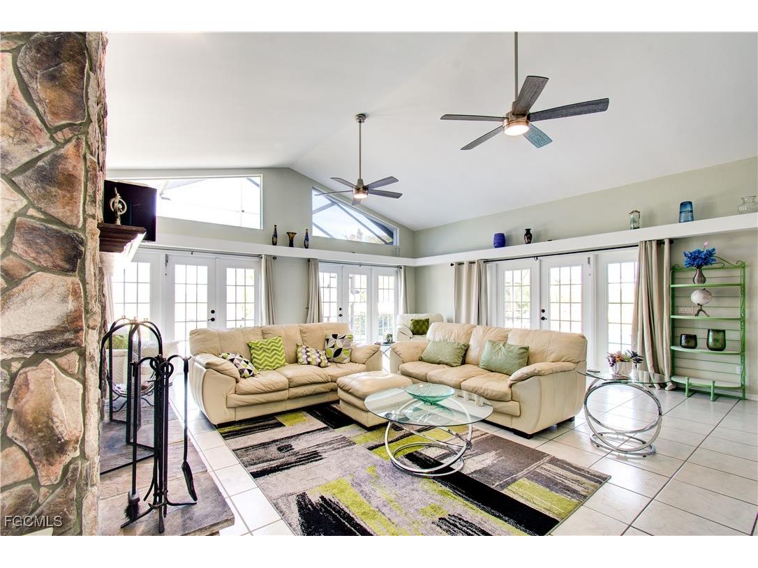 4332 Country Club Boulevard Cape Coral FL 33904 2025021437 image15