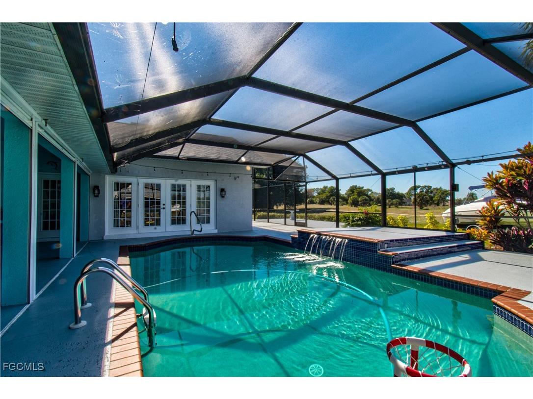 4332 Country Club Boulevard Cape Coral FL 33904 2025021437 image38