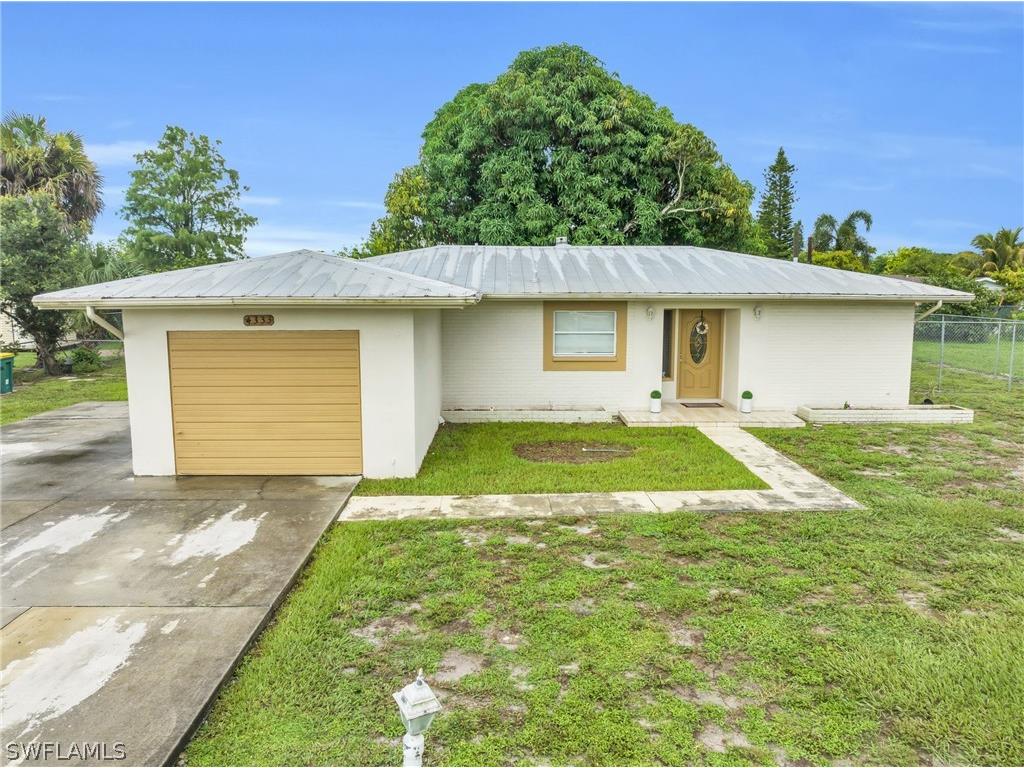4333 20th Place SW Naples FL 34116 224058953 image1