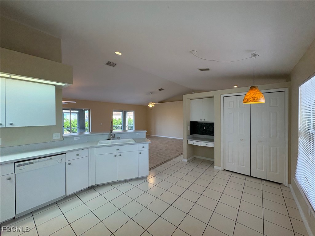 4333 Agualinda Boulevard Cape Coral FL 33914 2025016682 image4