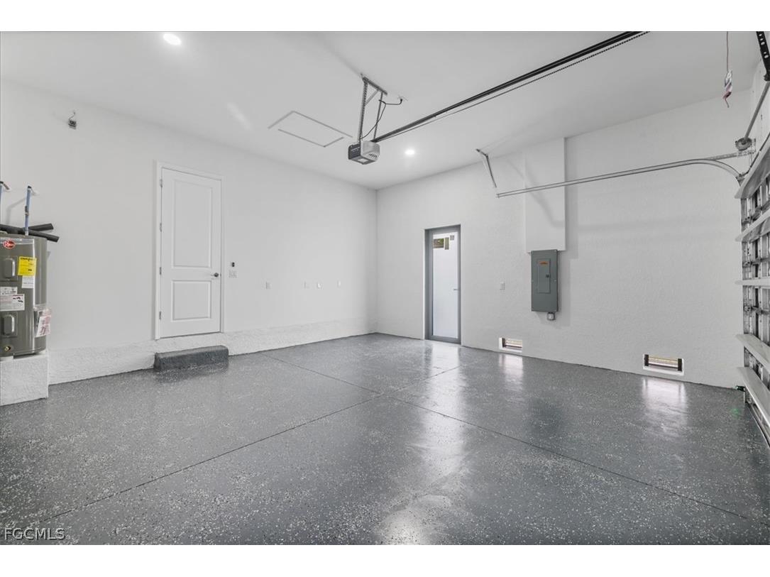 4333 NW 33rd Lane Cape Coral FL 33993 2026010127 image32