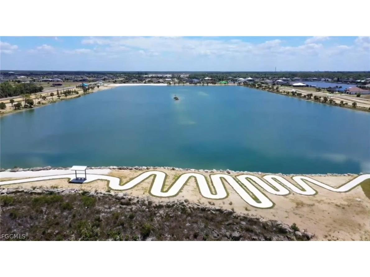 4333 NW 33rd Lane Cape Coral FL 33993 2026010127 image42