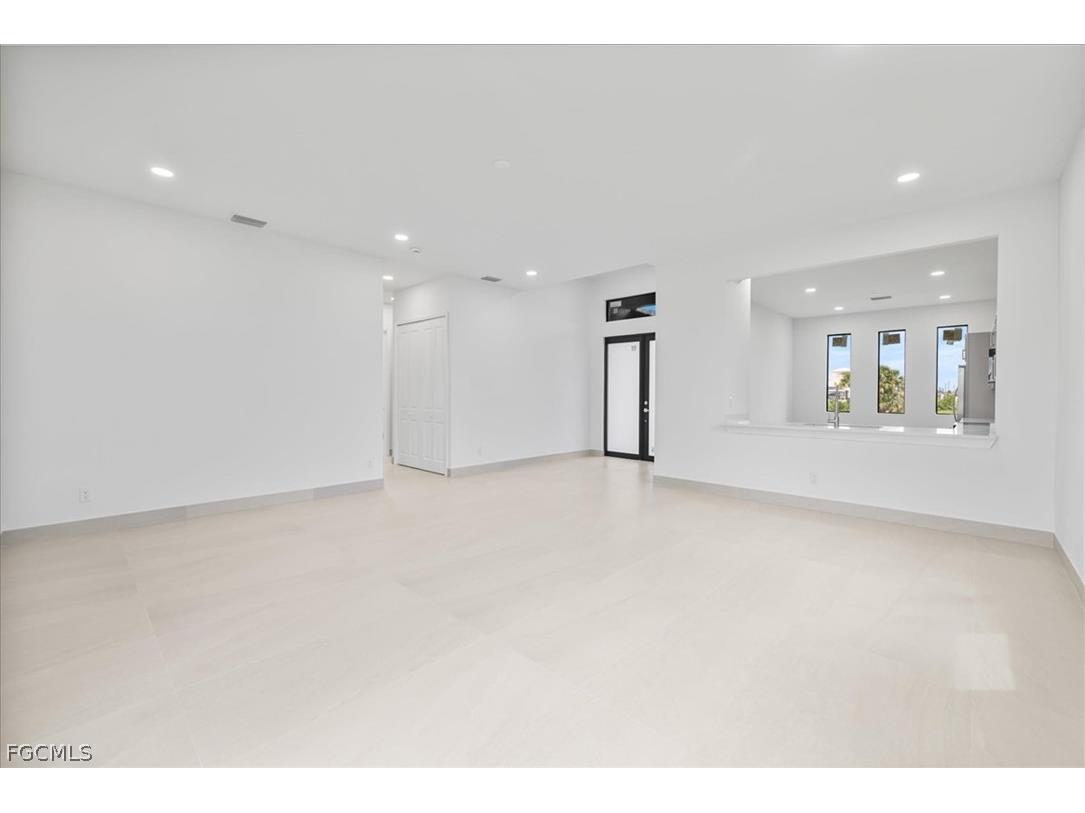 4333 NW 33rd Lane Cape Coral FL 33993 2026010127 image8