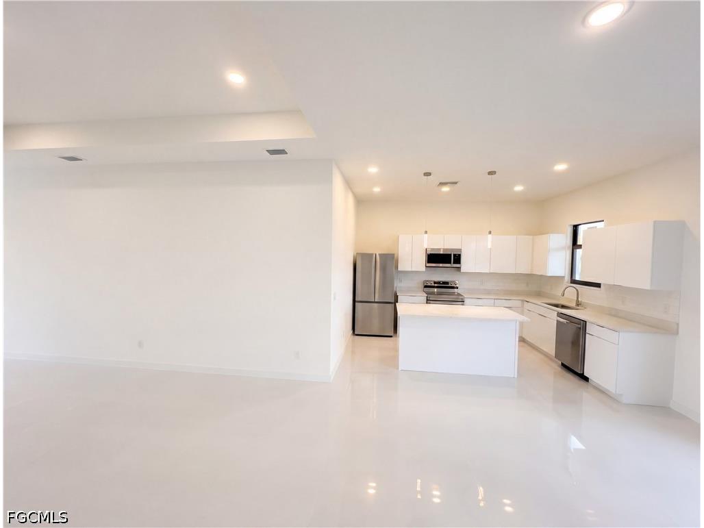 4333 NW 34th Lane Cape Coral FL 33993 2026018249 image7
